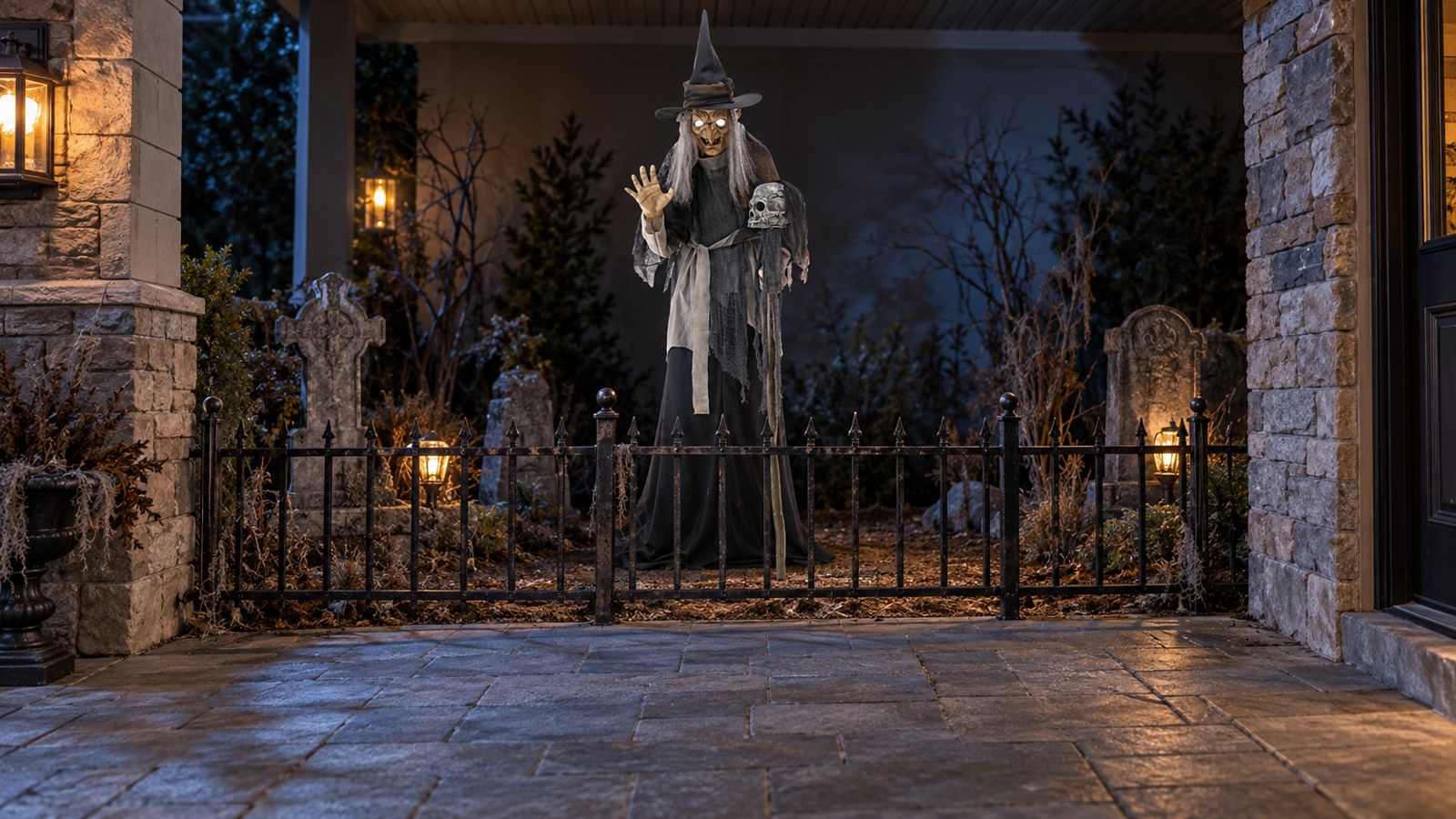 Lunging Haggard Witch positioned behind a boundary with clear space for its forward motion.